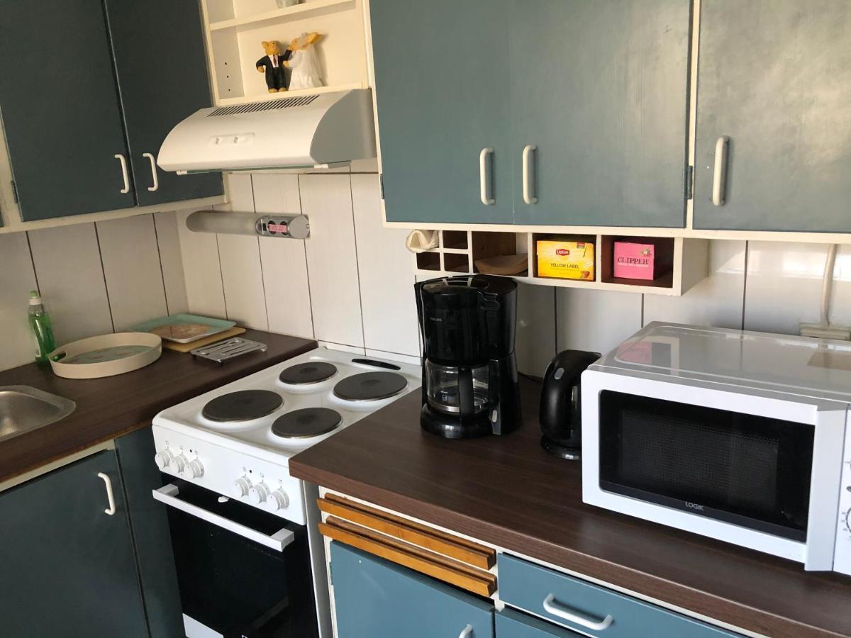 Yksioe 1 Km Jokirannasta Foeriltae/ 2 Km Torilta Apartman Turku Kültér fotó