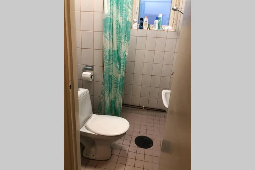 Yksioe 1 Km Jokirannasta Foeriltae/ 2 Km Torilta Apartman Turku Kültér fotó