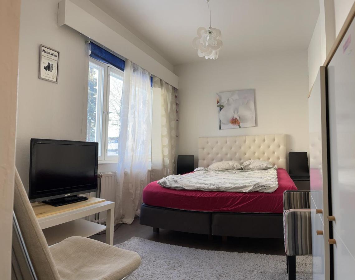 Yksioe 1 Km Jokirannasta Foeriltae/ 2 Km Torilta Apartman Turku Kültér fotó